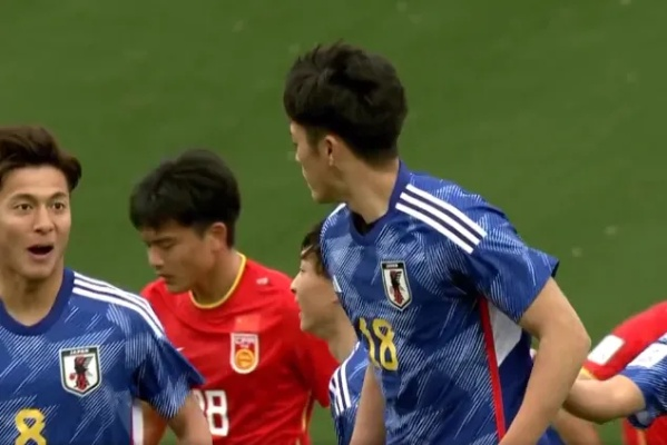 中国对日本U20足球比赛，精彩瞬间回顾（看完这场比赛，你会有更多收获）-第1张图片-www.211178.com_果博福布斯